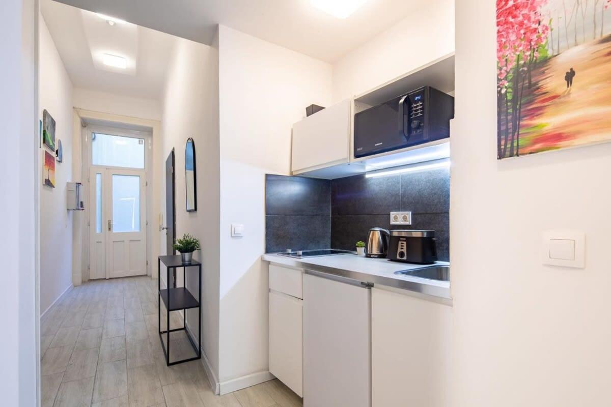 Central Room For Solo Traveller Budapest Exterior photo